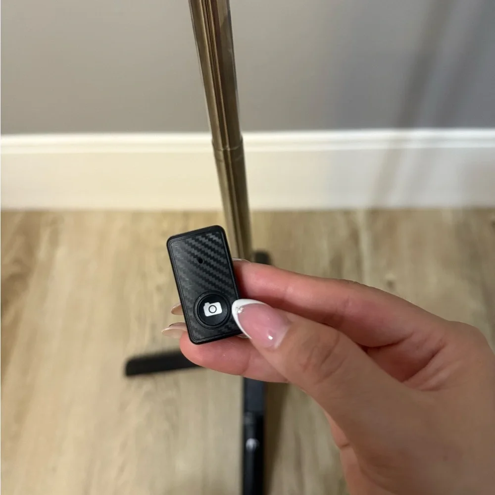 Silver and Black Adjustable Flash Stand with Ring Light